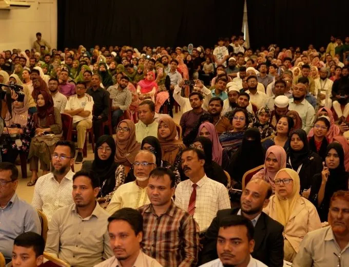 A full TESOL Bangladesh training session